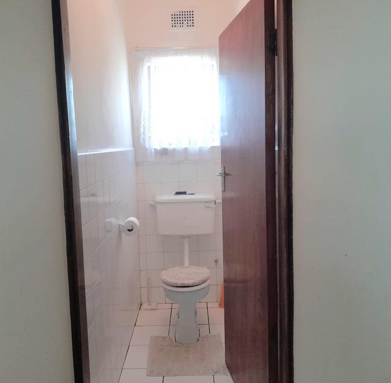 To Let 2 Bedroom Property for Rent in Fish Hoek Western Cape